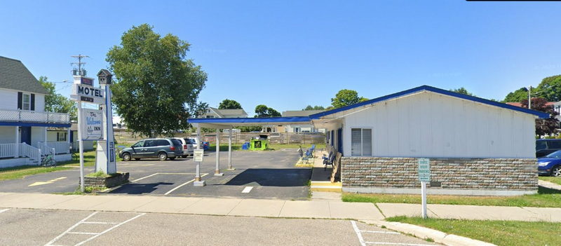 Apple Blossom Boutique (Dancys Motel, Welcome Inn) - Web Listing (newer photo)